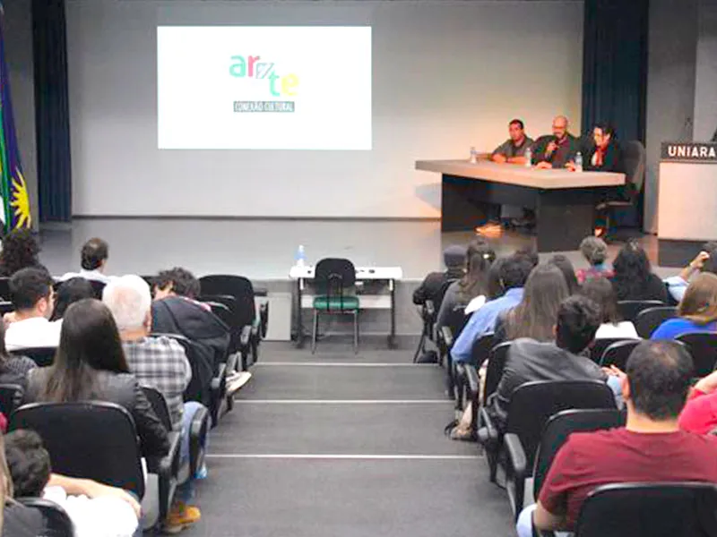 Semana de arquitetura e urbanismo na Uniara